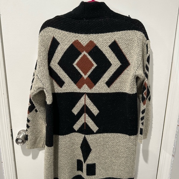 Cardigan - Picture 4 of 4